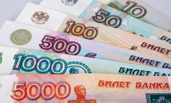 Ruble Dolar Karşısında Değer Kazandı