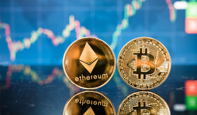 Bitcoin 100 bin dolar psikolojik desteğinin üzerinde tutunmaya çalışıyor
