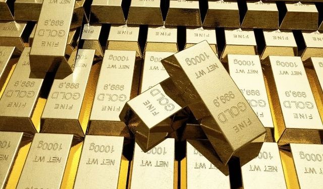 Altın ABD'de artan ekonomik endişelerle yükselişte