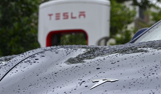 Tesla Çin'de Üst Üste Satış Kaybı Yaşadı