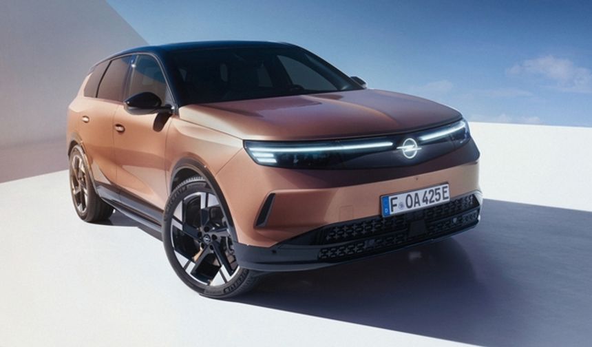 Opel’den Türkiye’ye Plug-in Hibrit Grandland Sürprizi